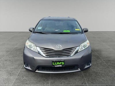2017 Toyota Sienna LE