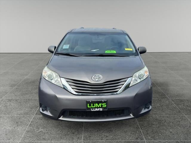 2017 Toyota Sienna LE