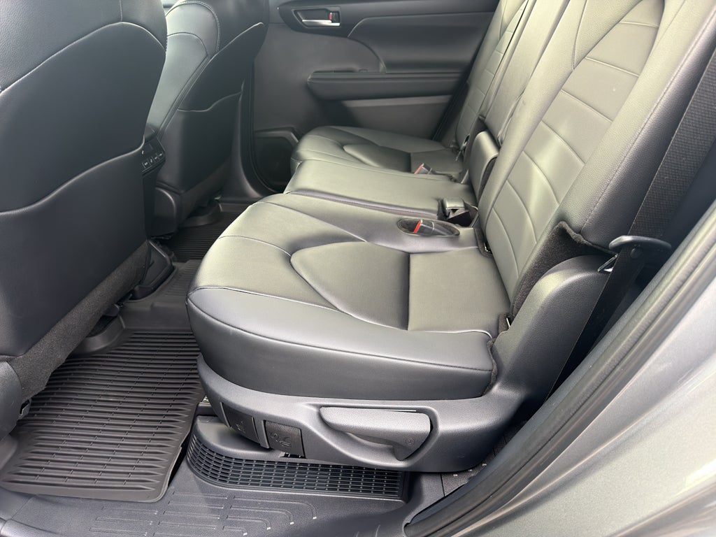 2025 Toyota Highlander Hybrid Hybrid XLE