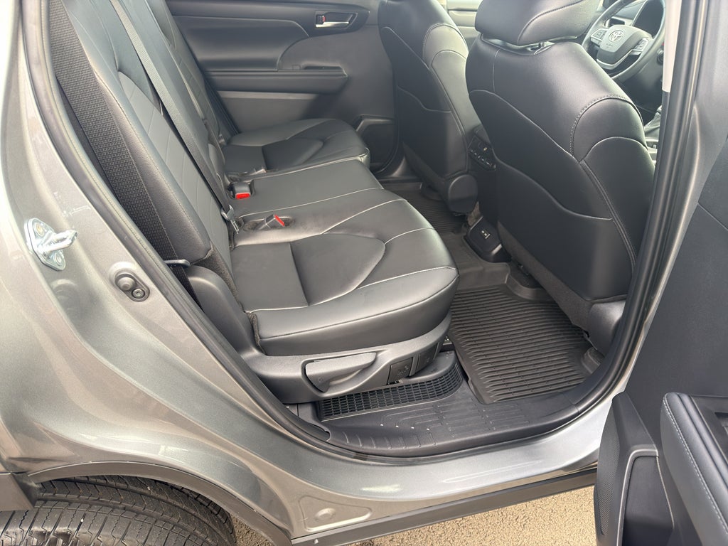 2025 Toyota Highlander Hybrid Hybrid XLE