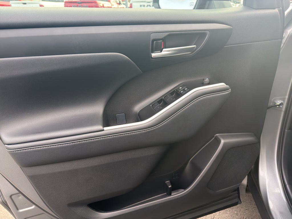 2025 Toyota Highlander Hybrid Hybrid XLE