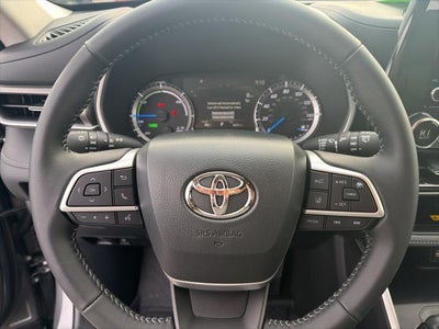 2025 Toyota Highlander Hybrid Hybrid XLE