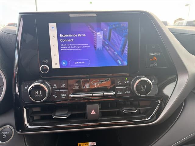 2025 Toyota Highlander Hybrid Hybrid XLE