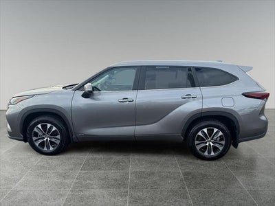 2025 Toyota Highlander Hybrid Hybrid XLE
