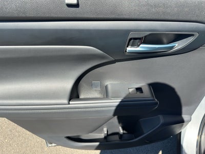 2025 Toyota Highlander XSE