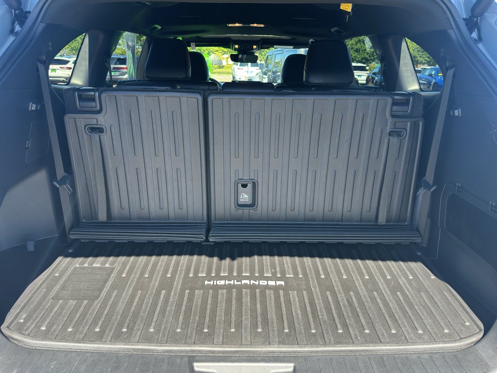 2025 Toyota Highlander XSE