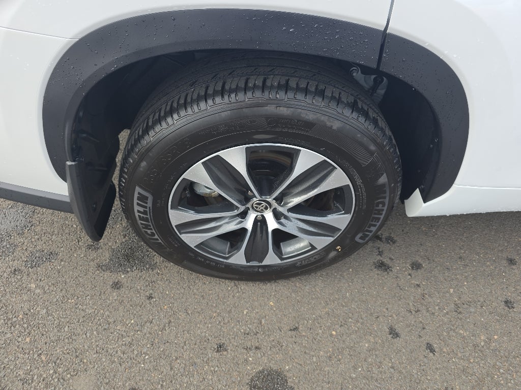 2025 Toyota Highlander XLE