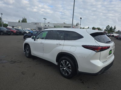 2025 Toyota Highlander XLE