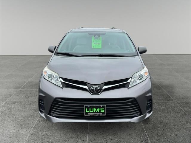 2020 Toyota Sienna LE