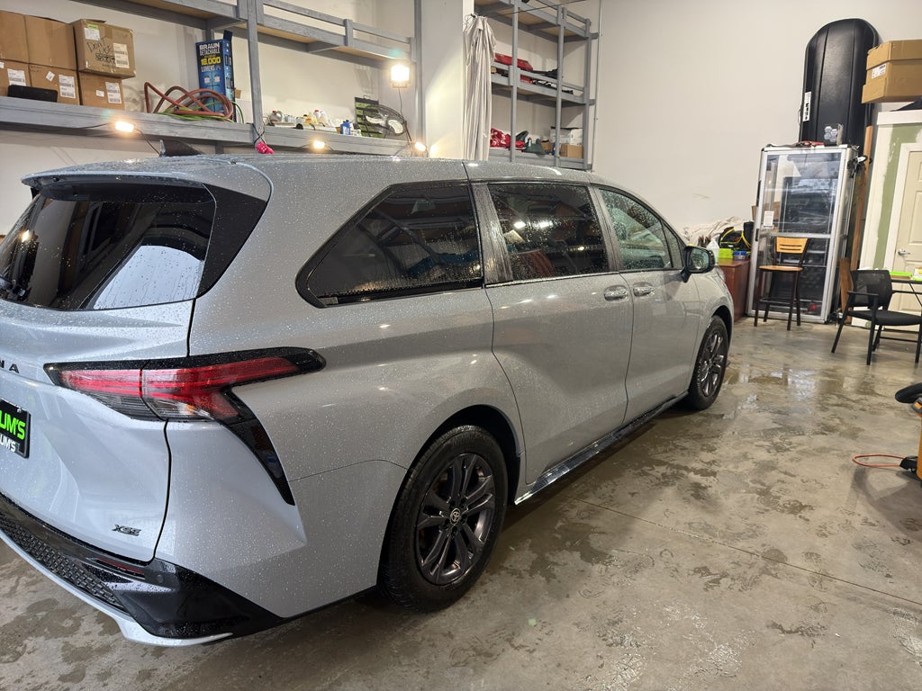 2025 Toyota Sienna Hybrid XSE