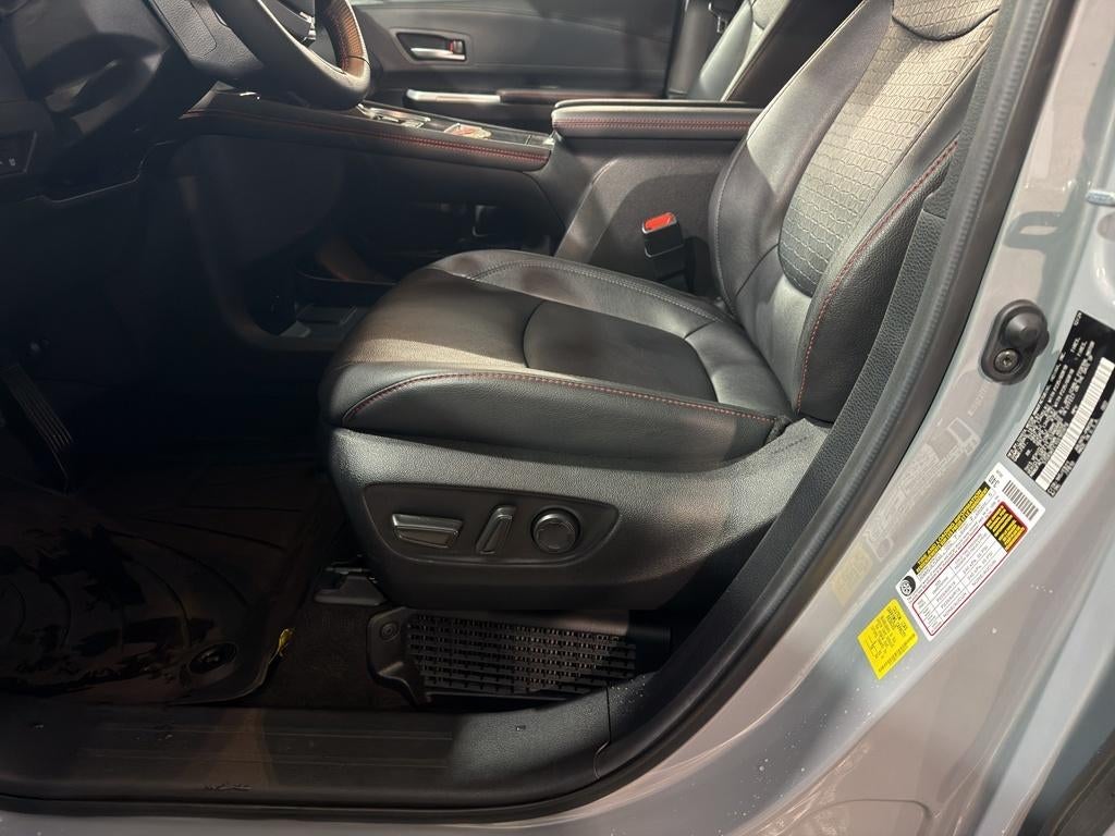 2025 Toyota Sienna Hybrid XSE