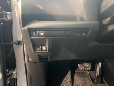 2025 Toyota Sienna Hybrid XSE