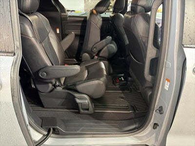 2025 Toyota Sienna Hybrid XSE