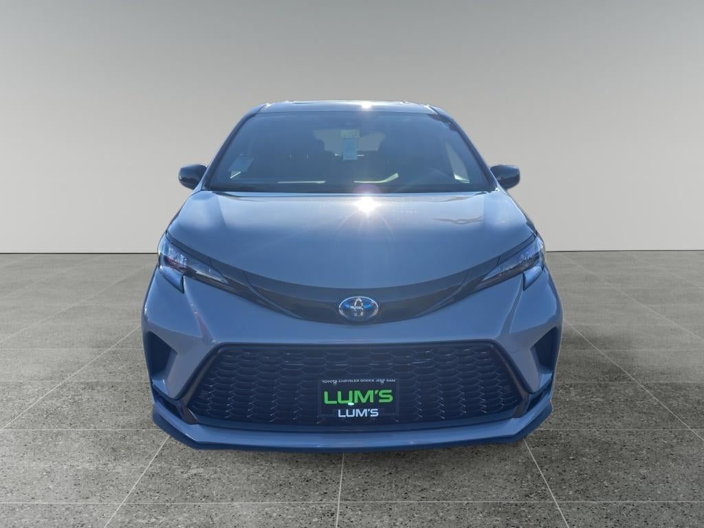 2025 Toyota Sienna XSE