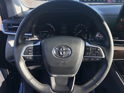 2024 Toyota Sienna XLE