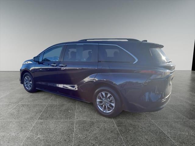 2024 Toyota Sienna XLE