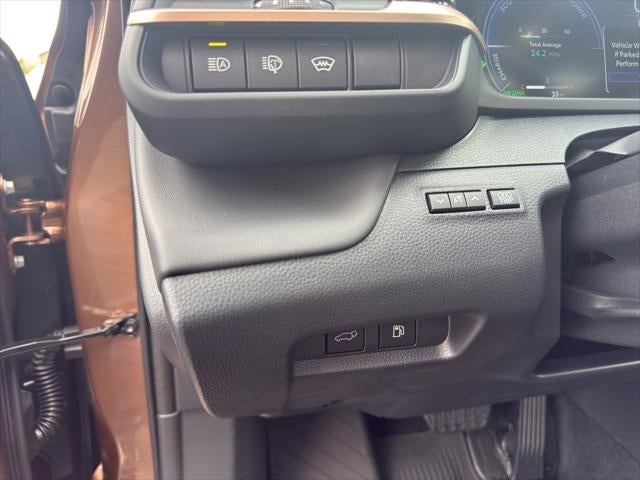 2026 Toyota Crown Signia Limited