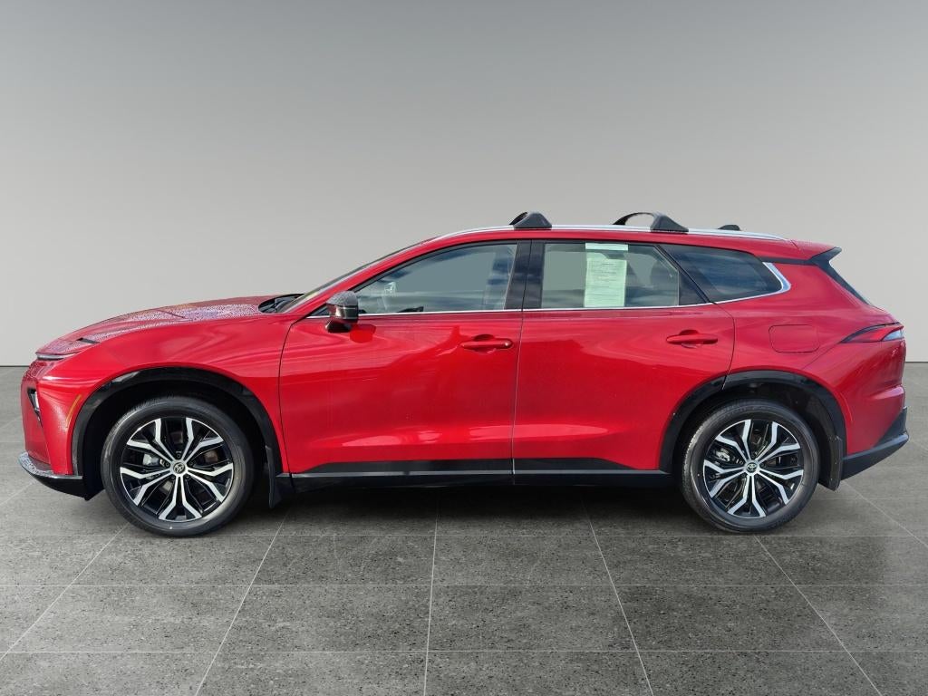 2025 Toyota Crown Signia XLE