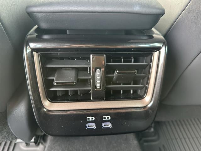 2025 Toyota Crown Signia XLE