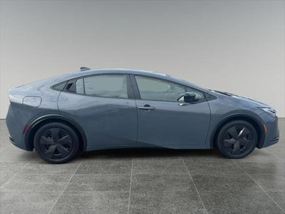 2025 Toyota Prius Prime SE