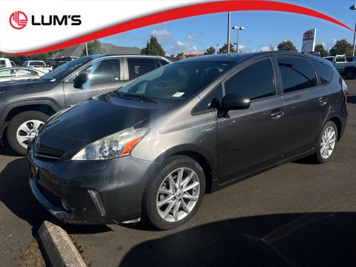2014 Toyota Prius v Five