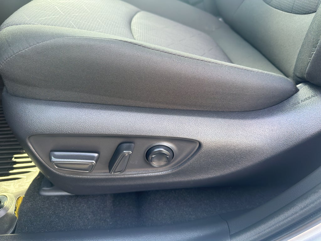 2025 Toyota RAV4 Hybrid Hybrid XLE