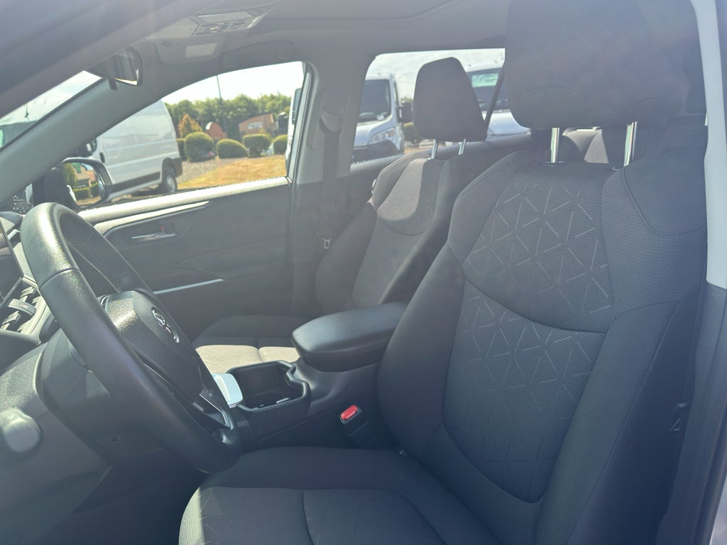 2025 Toyota RAV4 Hybrid Hybrid XLE