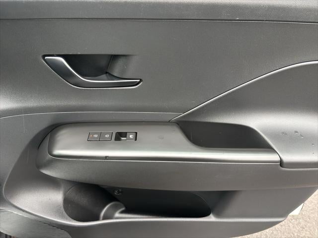 2024 Hyundai Kona SE