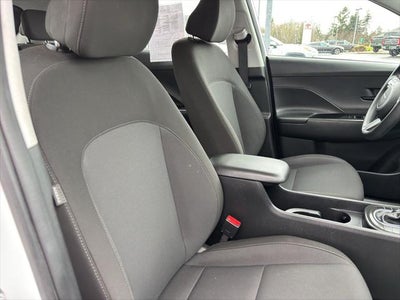 2024 Hyundai Kona SE