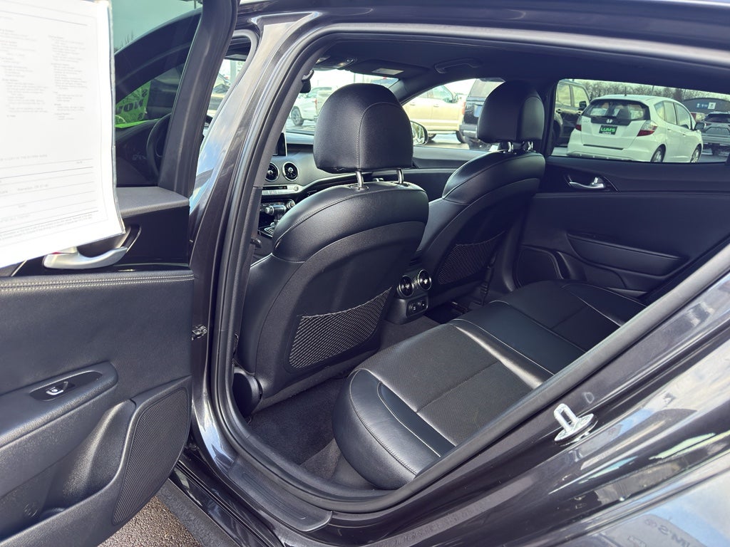 2021 Kia Stinger GT-Line