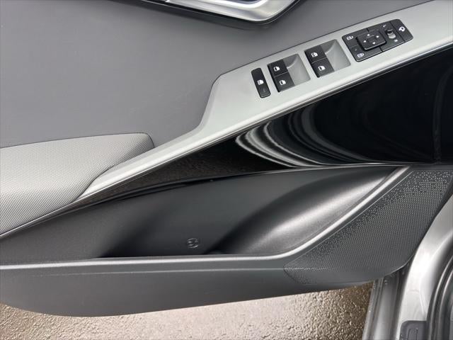 2023 Kia Niro EX Touring