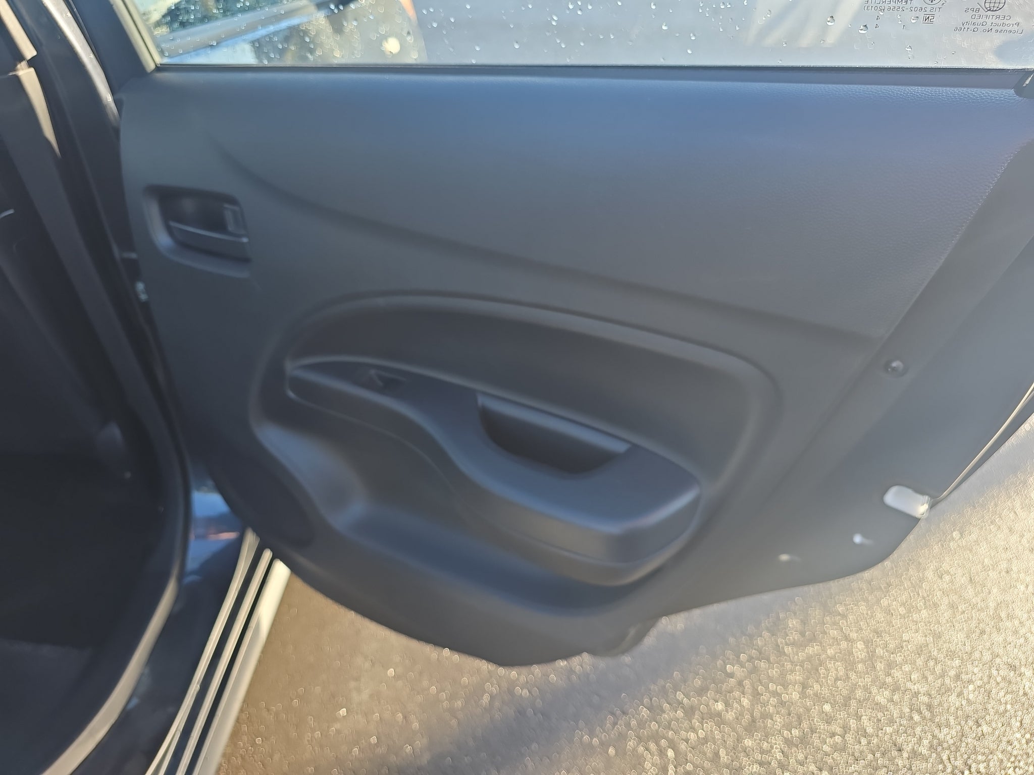 2024 Mitsubishi Mirage ES