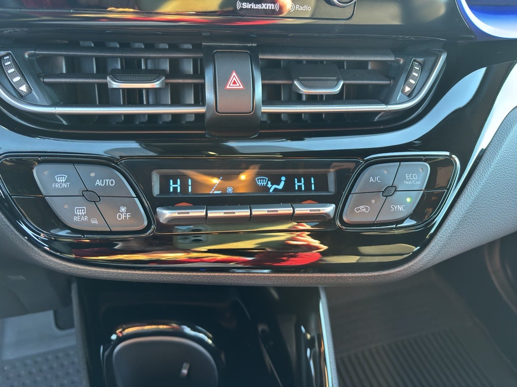 2022 Toyota C-HR XLE