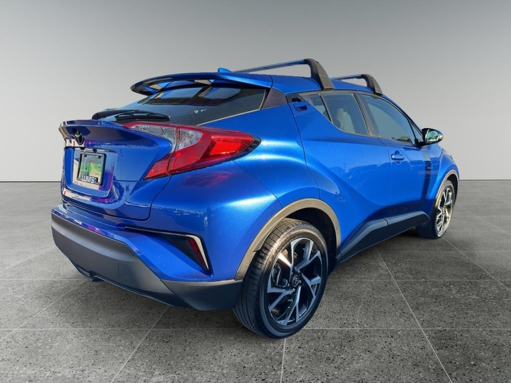 2022 Toyota C-HR XLE