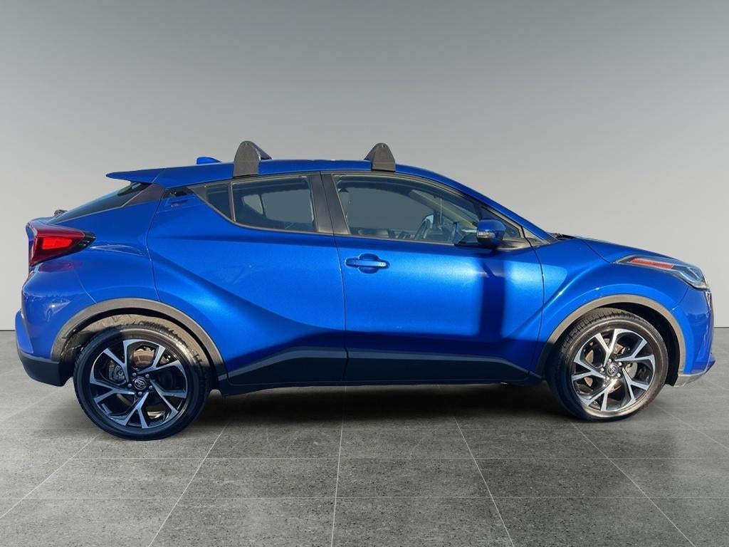 2022 Toyota C-HR XLE