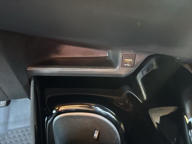 2022 Toyota C-HR XLE