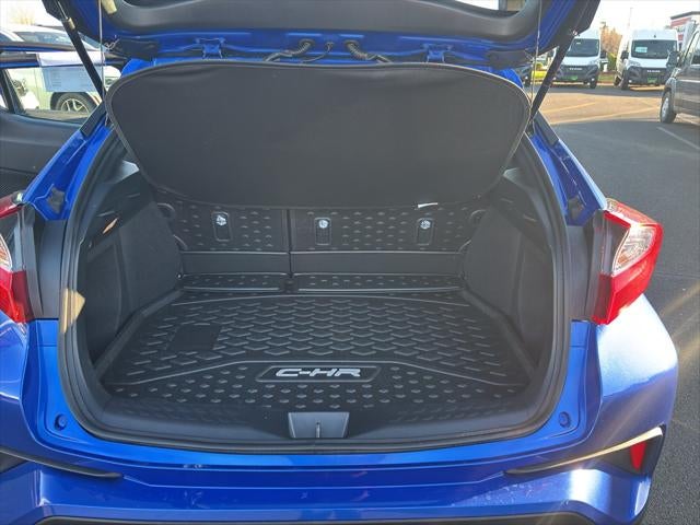 2022 Toyota C-HR XLE