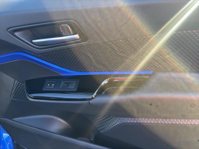 2022 Toyota C-HR XLE