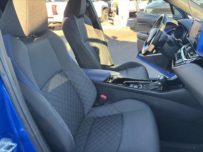 2022 Toyota C-HR XLE