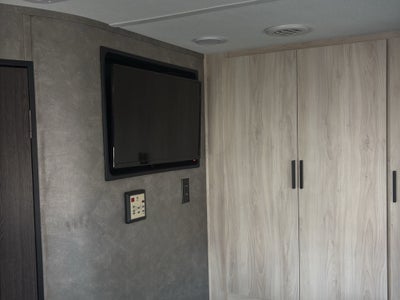2019 Mercedes-Benz Sprinter 3500/4500 2021 Forest River 2401B RV