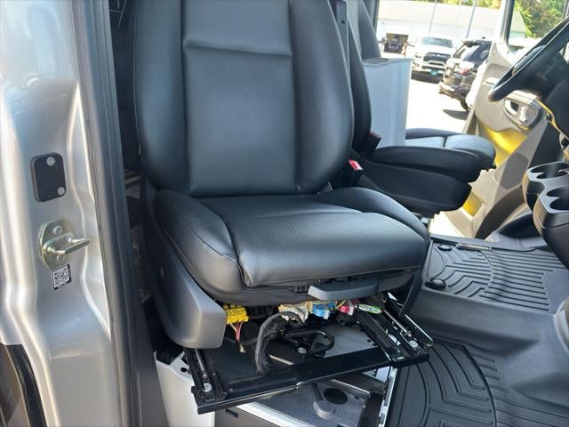 2019 Mercedes-Benz Sprinter 3500/4500 2021 Forest River 2401B RV
