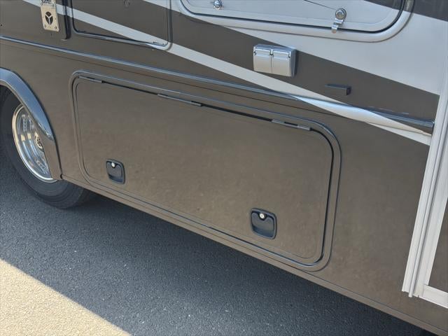 2019 Mercedes-Benz Sprinter 3500/4500 2021 Forest River 2401B RV