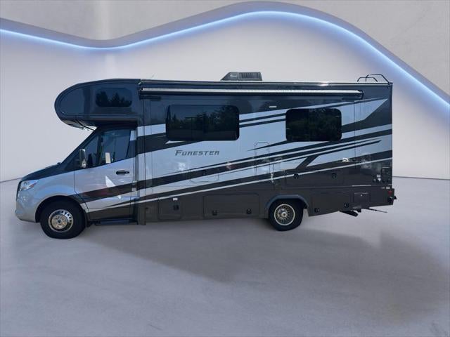 2019 Mercedes-Benz Sprinter 3500/4500 2021 Forest River 2401B RV