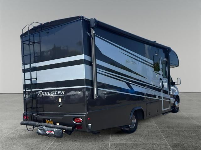 2019 Mercedes-Benz Sprinter 3500/4500 2021 Forest River 2401B RV