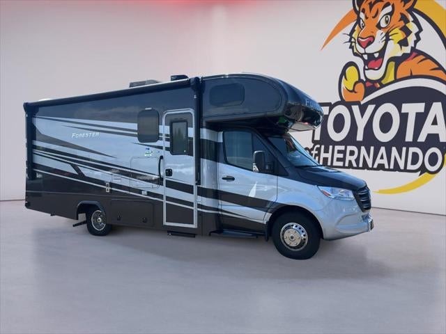 2019 Mercedes-Benz Sprinter 3500/4500 2021 Forest River 2401B RV
