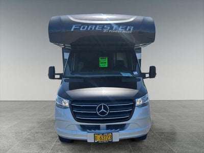 2019 Mercedes-Benz Sprinter 3500/4500 2021 Forest River 2401B RV