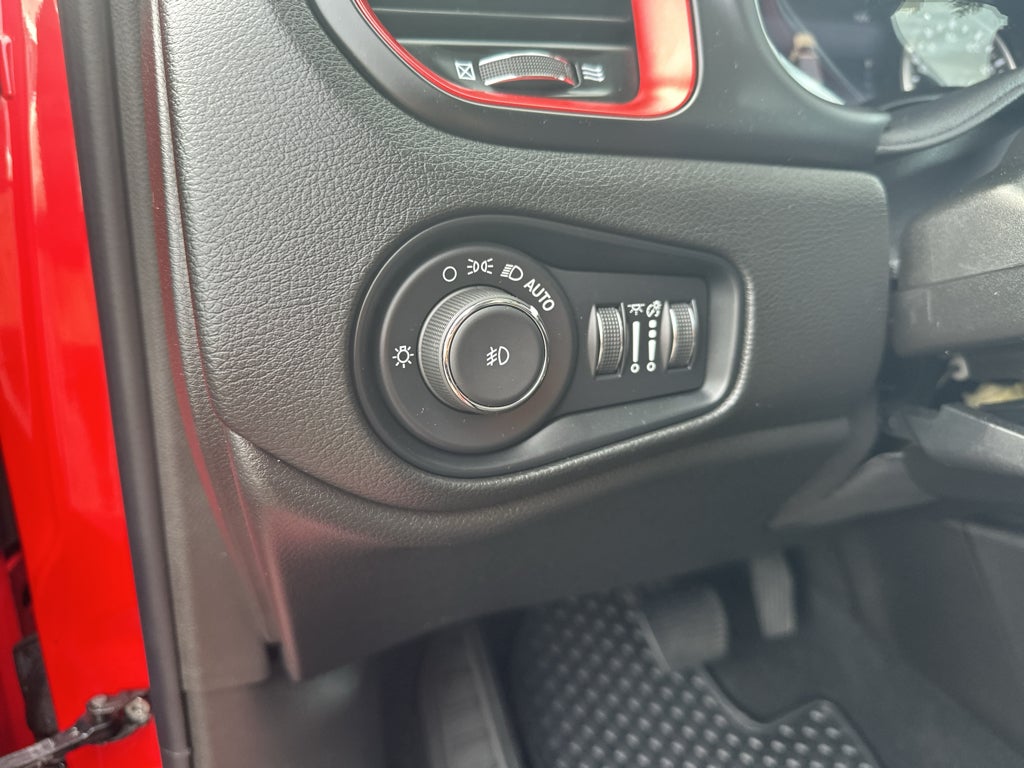 2022 Jeep Renegade (RED) Edition