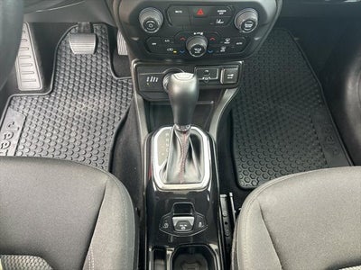 2022 Jeep Renegade (RED) Edition