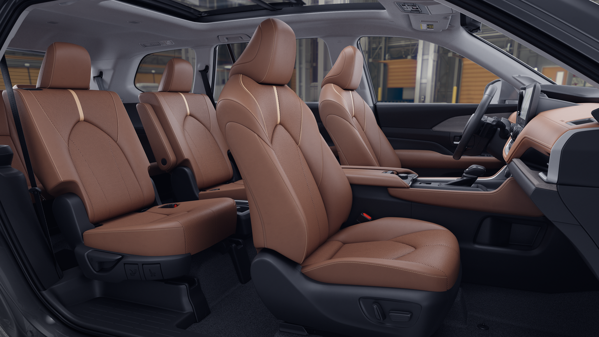 2026 Toyota Grand Highlander Base