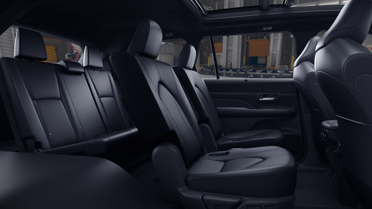 2026 Toyota Grand Highlander Hybrid Base